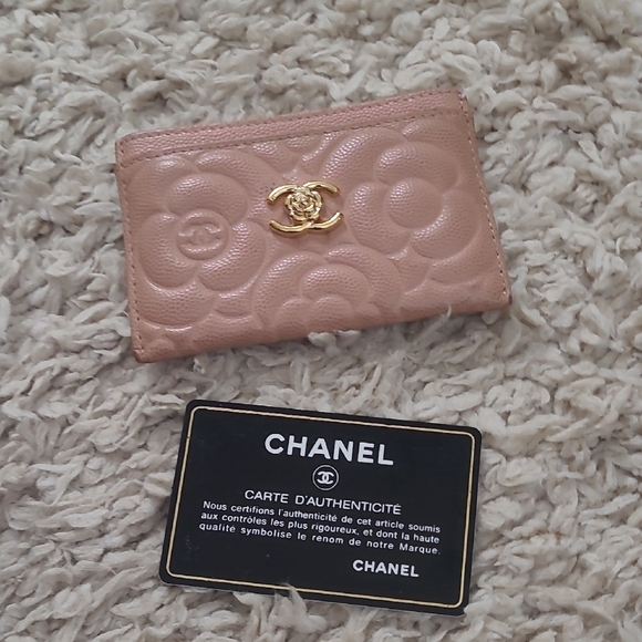 Chanel Pink Quilted Leather Wallet - Picture 3 of 10
